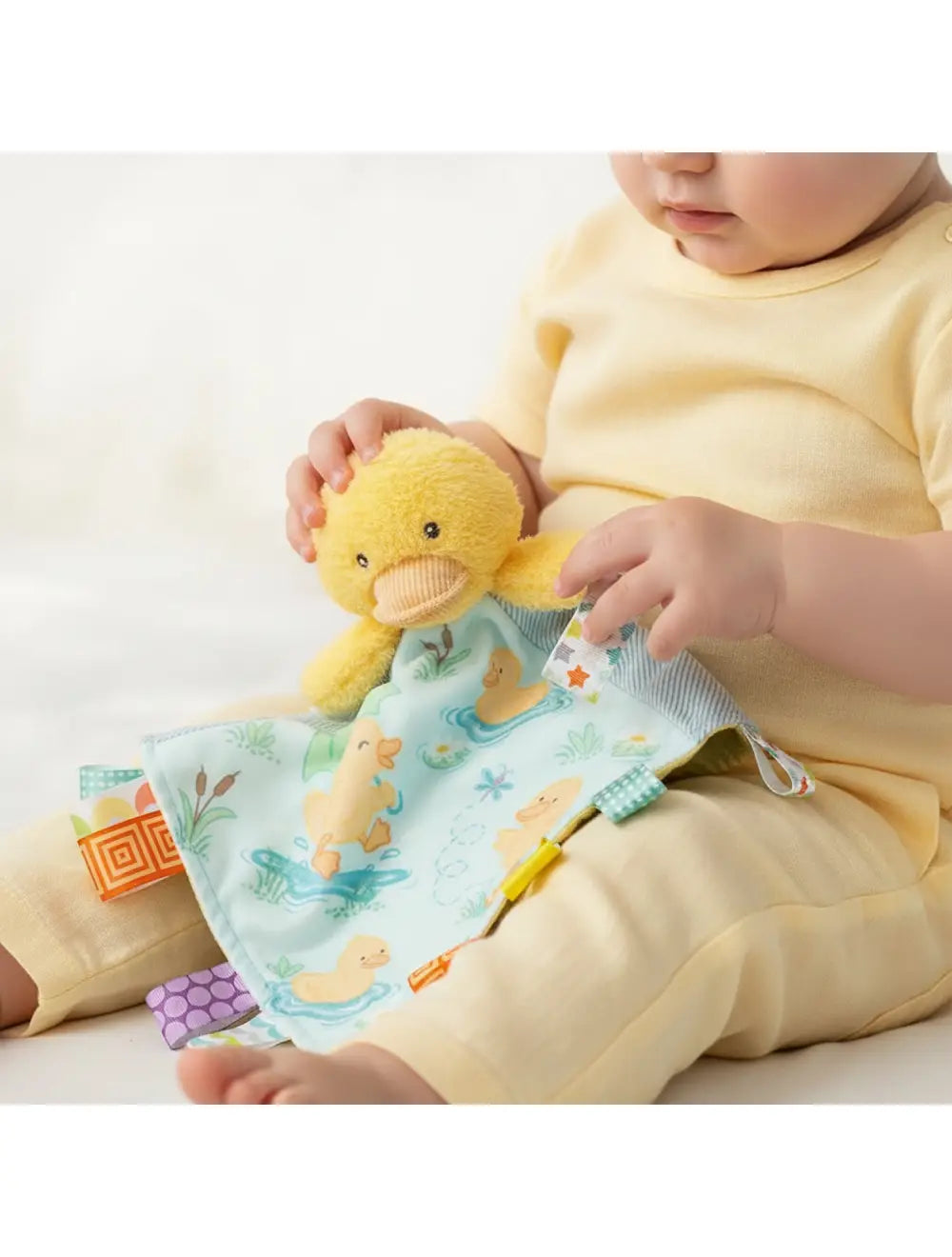 Mary Meyer / Taggies - Dunkin Duck Character Blanket