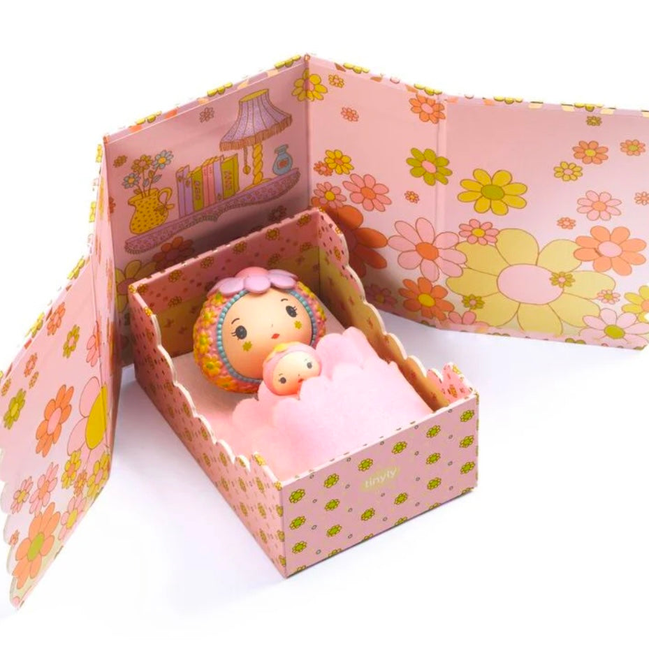 Tinyroom Tinyly