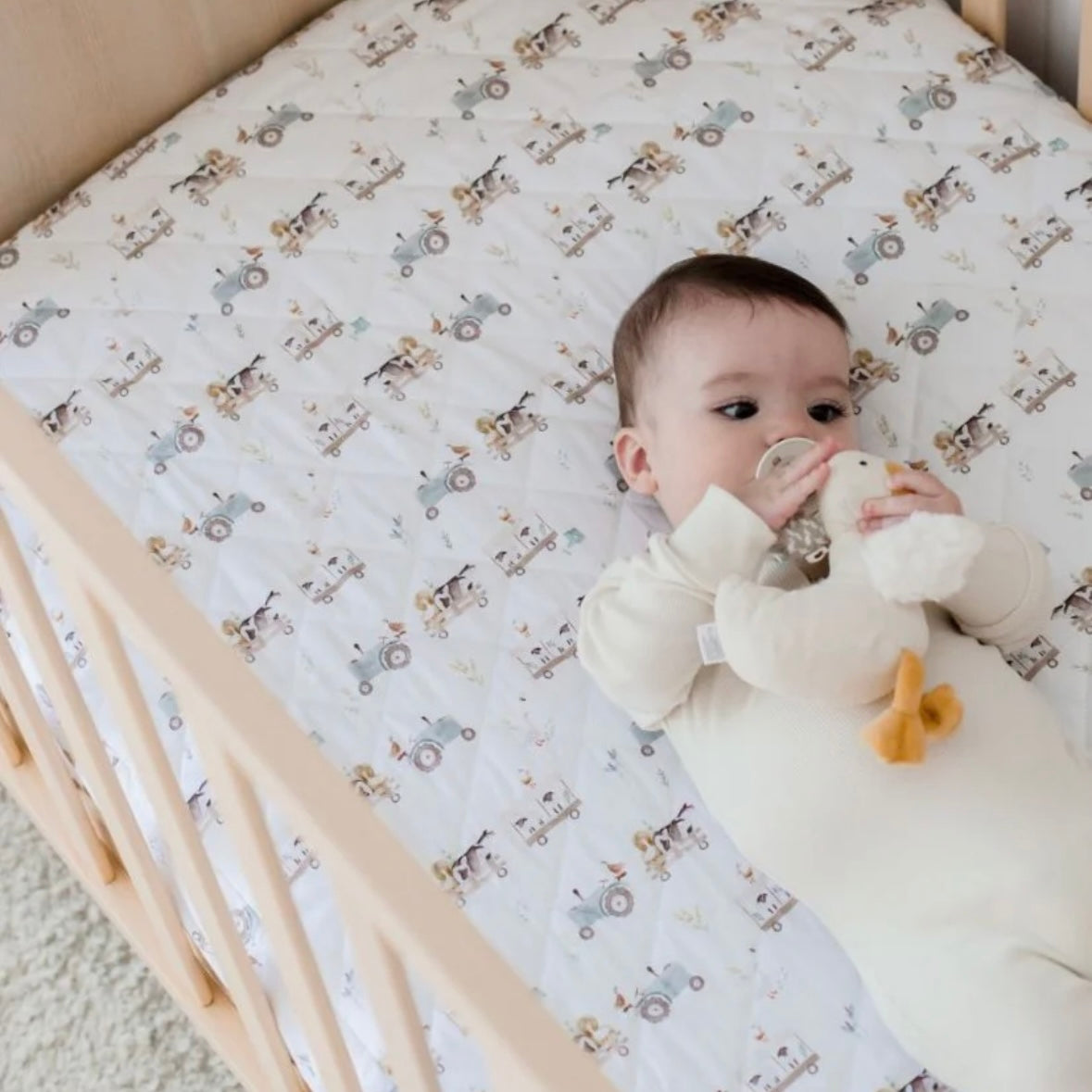 Bambella Designs / Waterproof Fitted Cot Sheet - Oakwood Farm