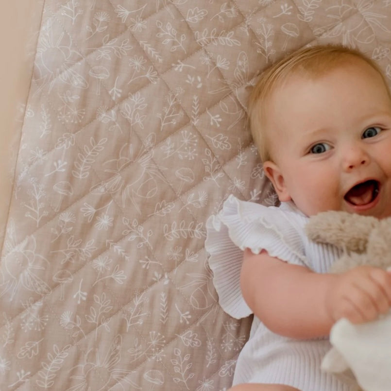 Bambella Designs / Waterproof Fitted Cot Sheet - Bee Kind