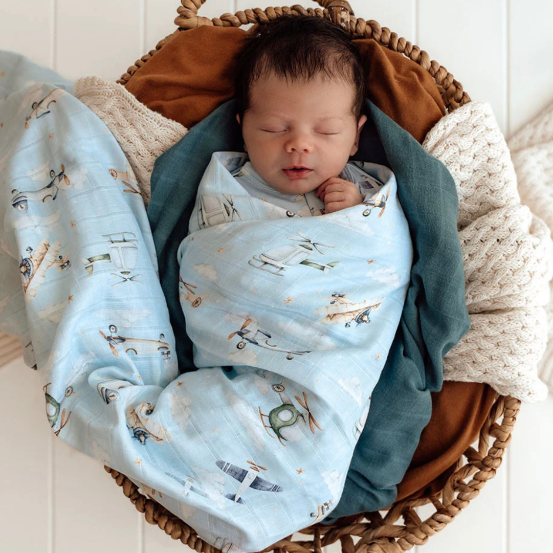 Snuggle Hunny / Muslin Wrap - Taking Flight