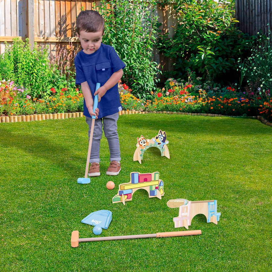 Bluey / Wooden Golf Set
