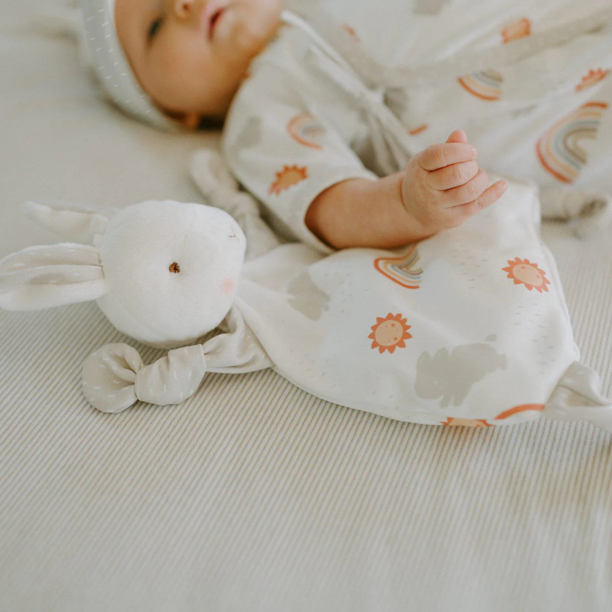 Bunnies By The Bay / Lovey Knotty Friend