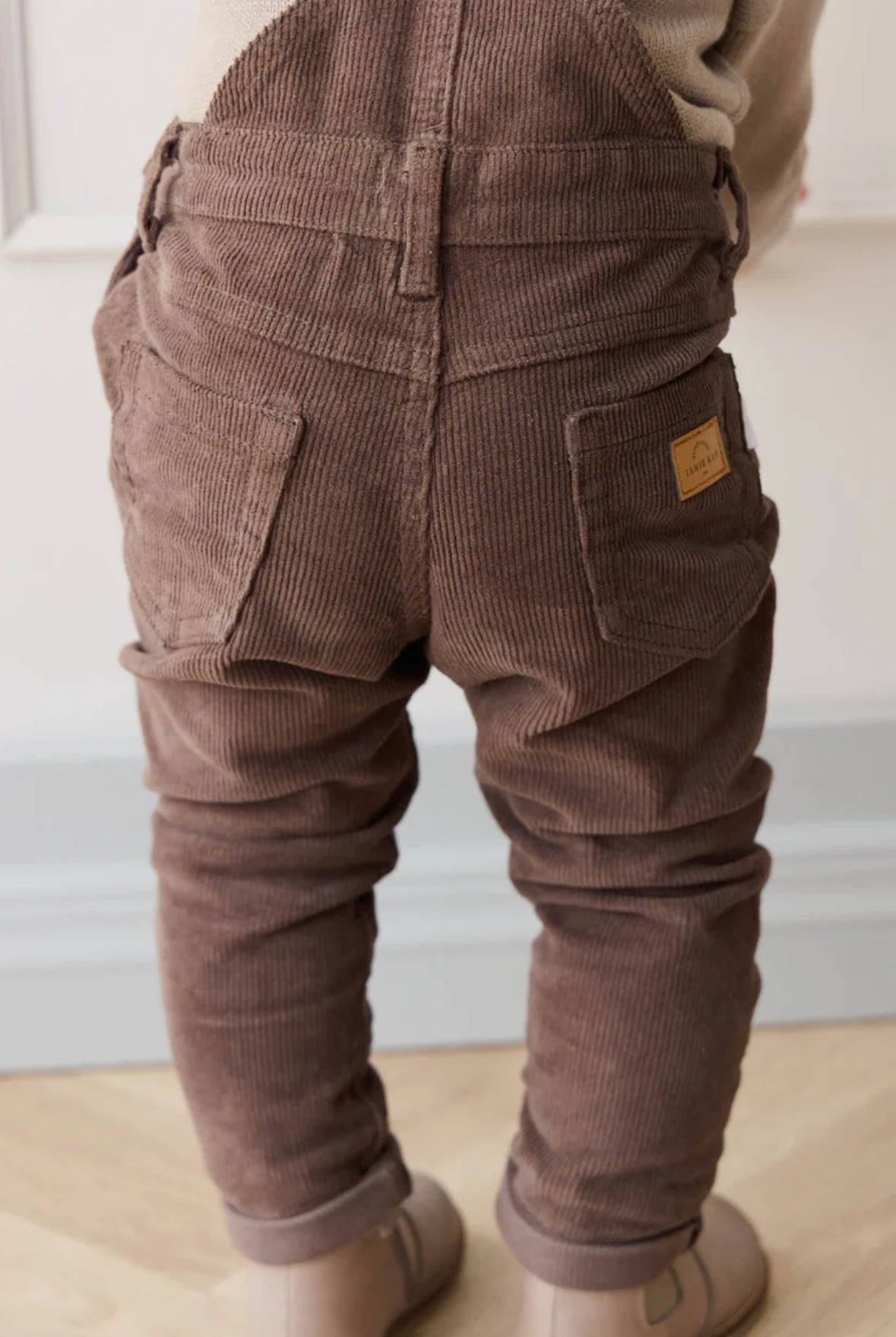 Jamie Kay / Arlo Overall - Pinecone