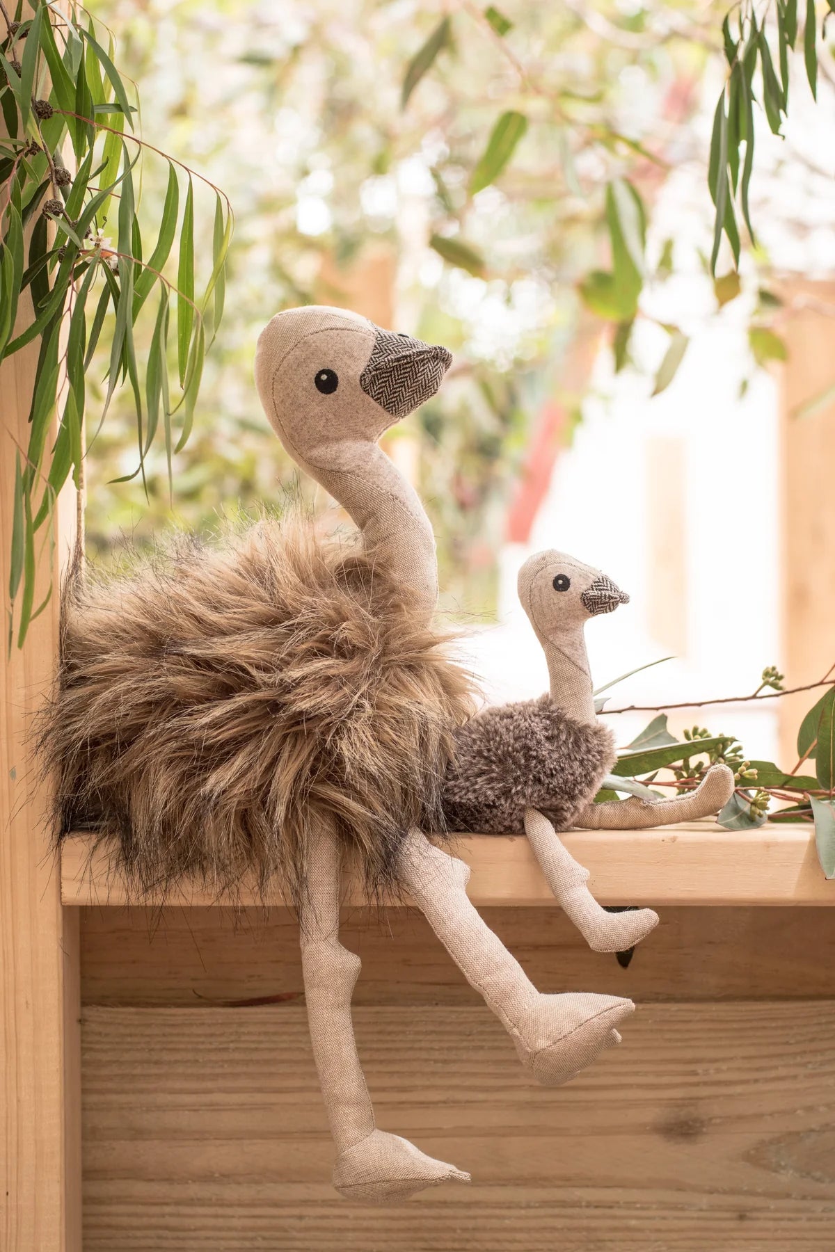 Nana Huchy / Eddie the Emu