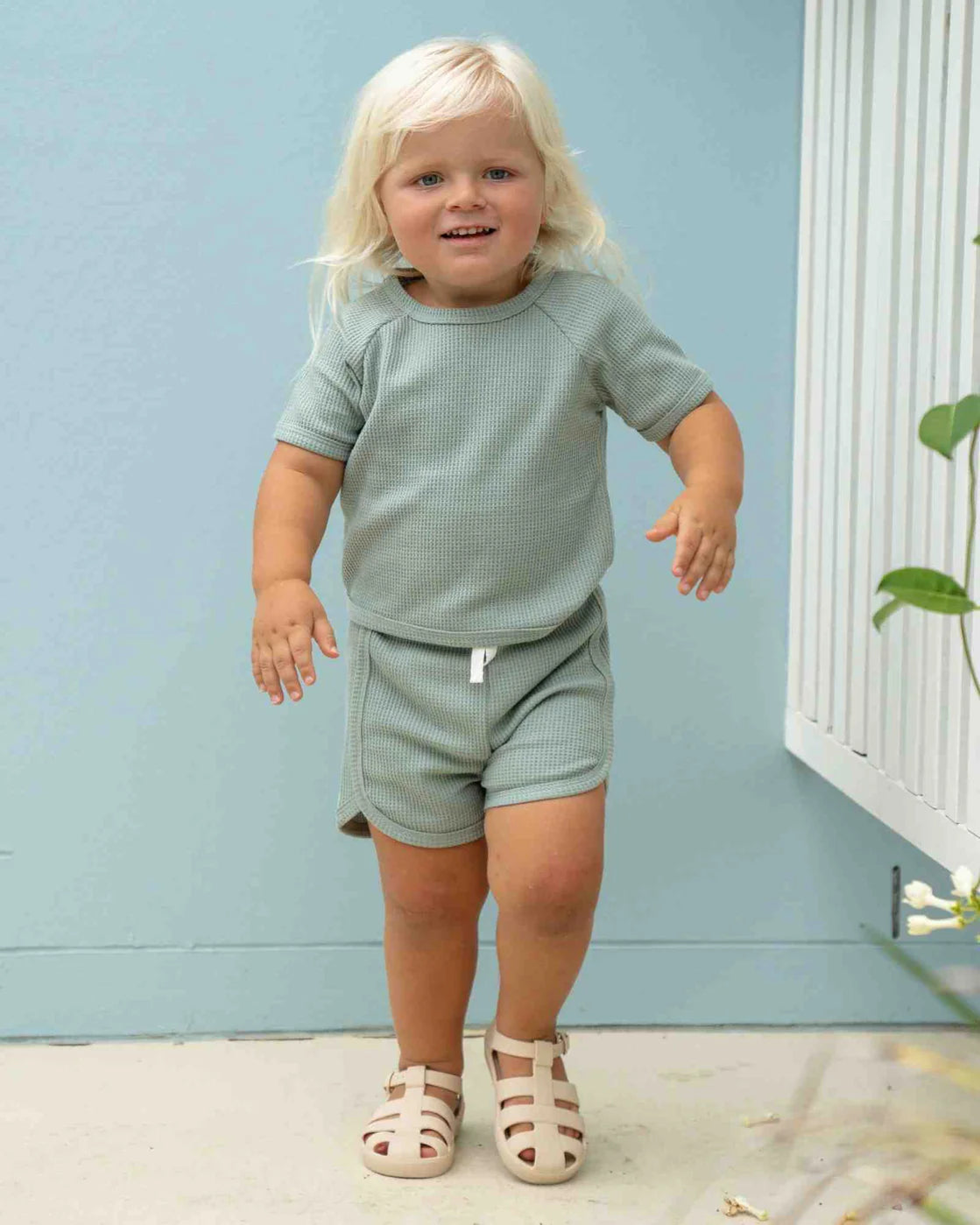 Walnut Melbourne / Frankie Sandal - Beige