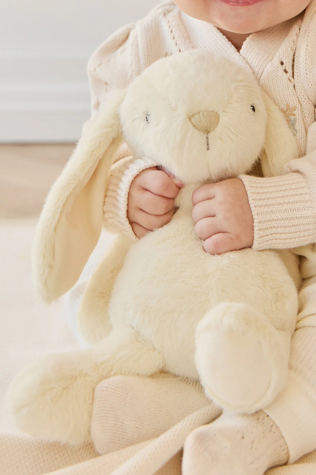 Jamie Kay / Snuggle Bunnies - 30cm Penelope - Sunshine