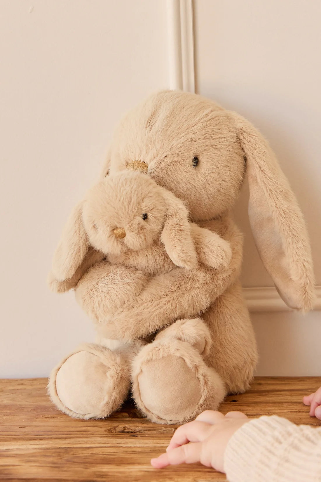 Jamie Kay / Snuggle Bunnies - Frankie the Hugging Bunny - Caramel