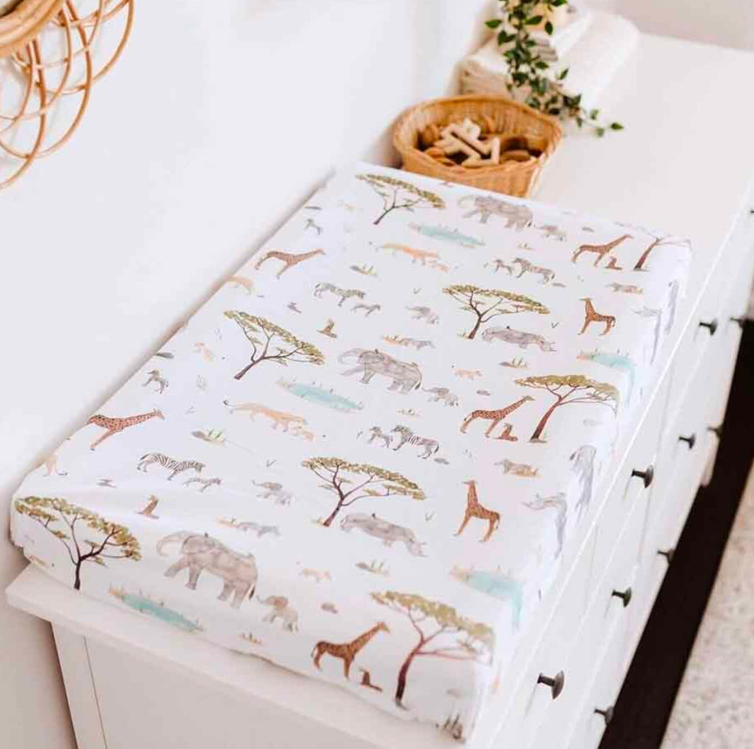 Snuggle Hunny / Fitted Bassinet Sheet - Safari