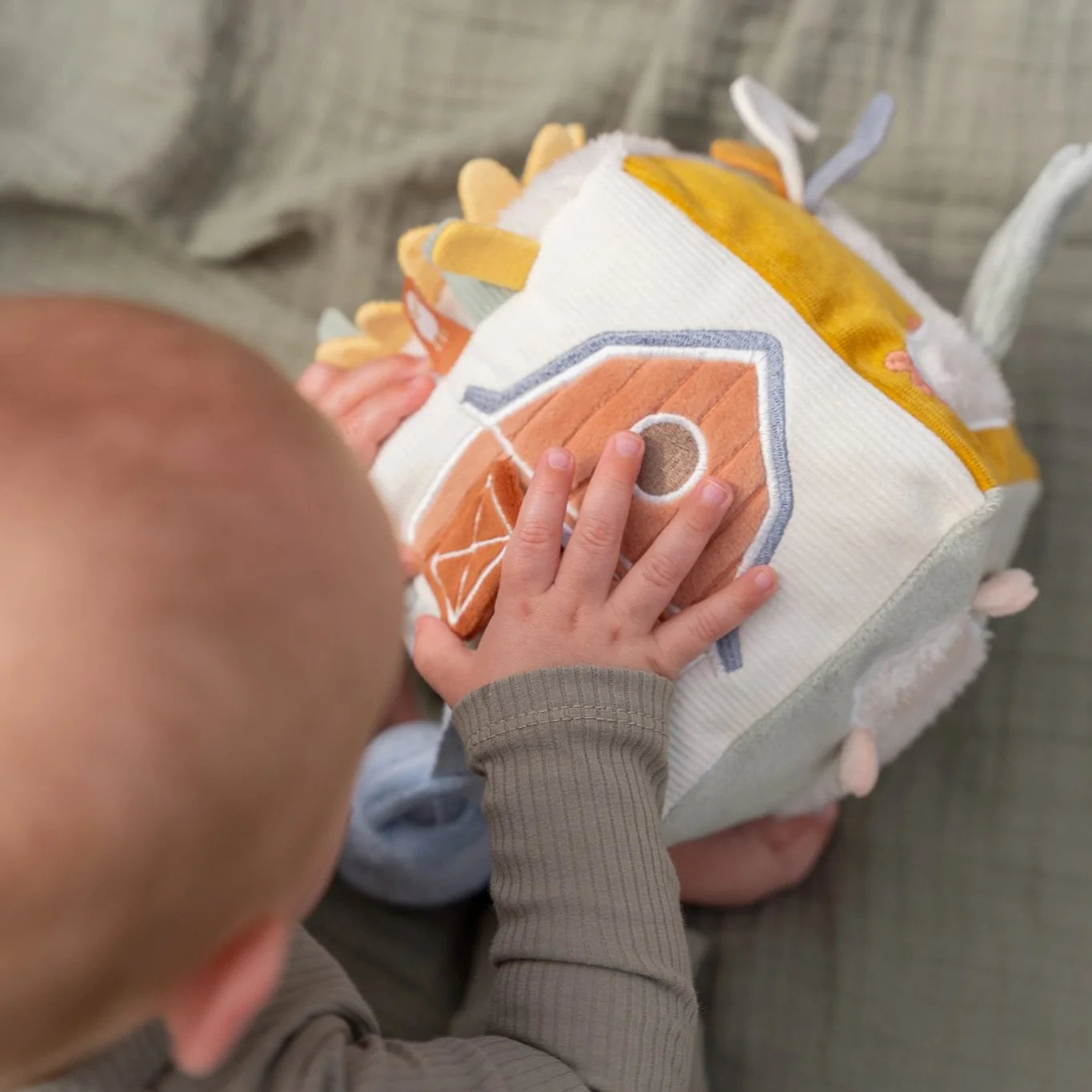 Little Dutch - Little Farm Soft Activity Cube