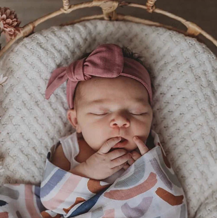 Snuggle Hunny / Top Knot Bows