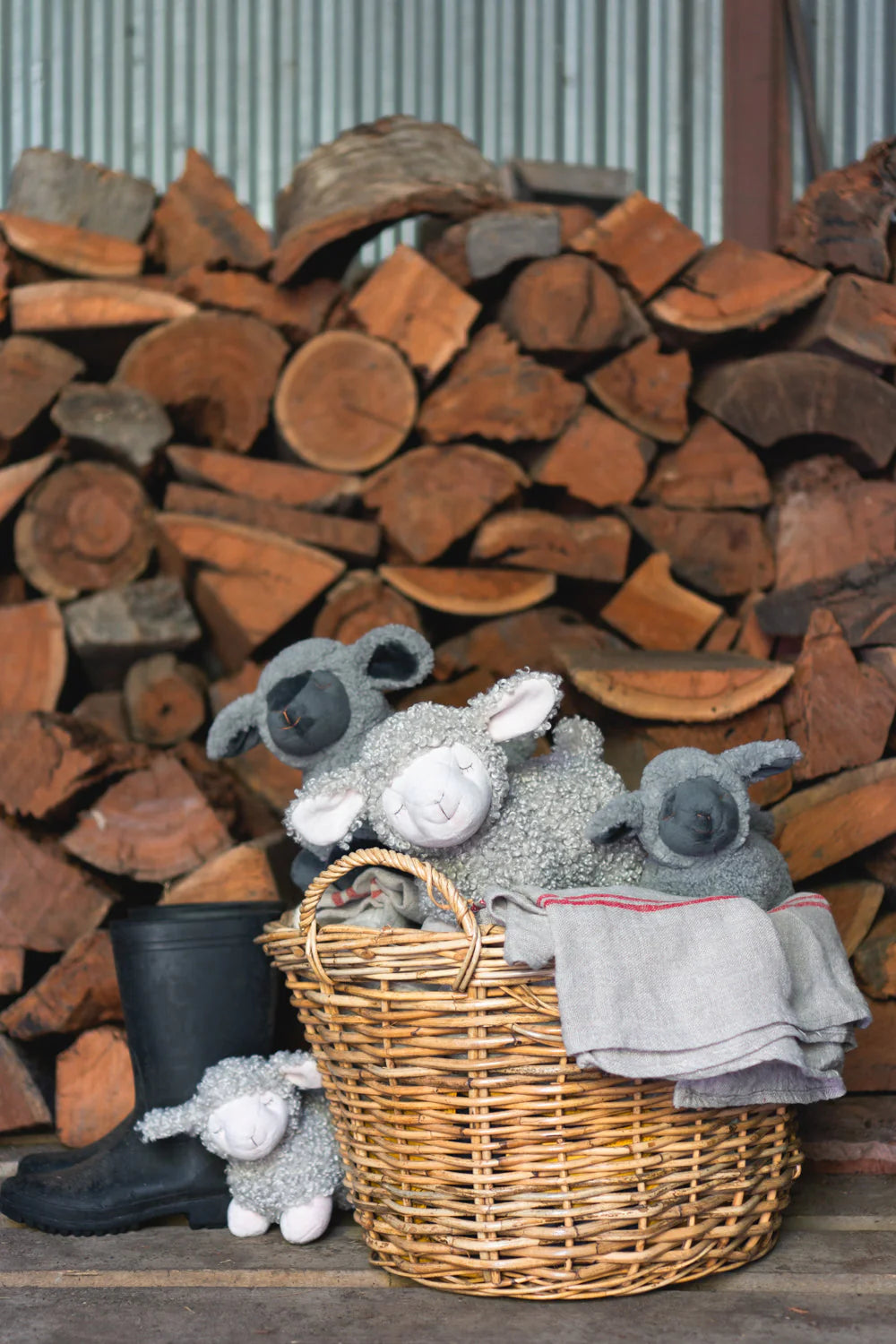 Nana Huchy / Charlotte The Sheep - Cream