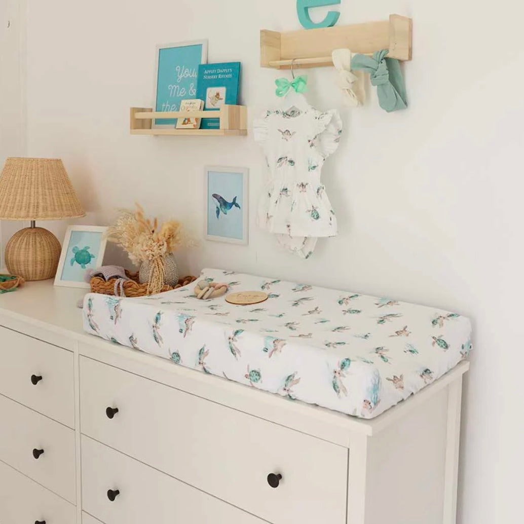 Snuggle Hunny / Fitted Bassinet Sheet - Turtle