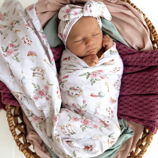 Snuggle Hunny / Muslin Wrap - Alice's Tea Party