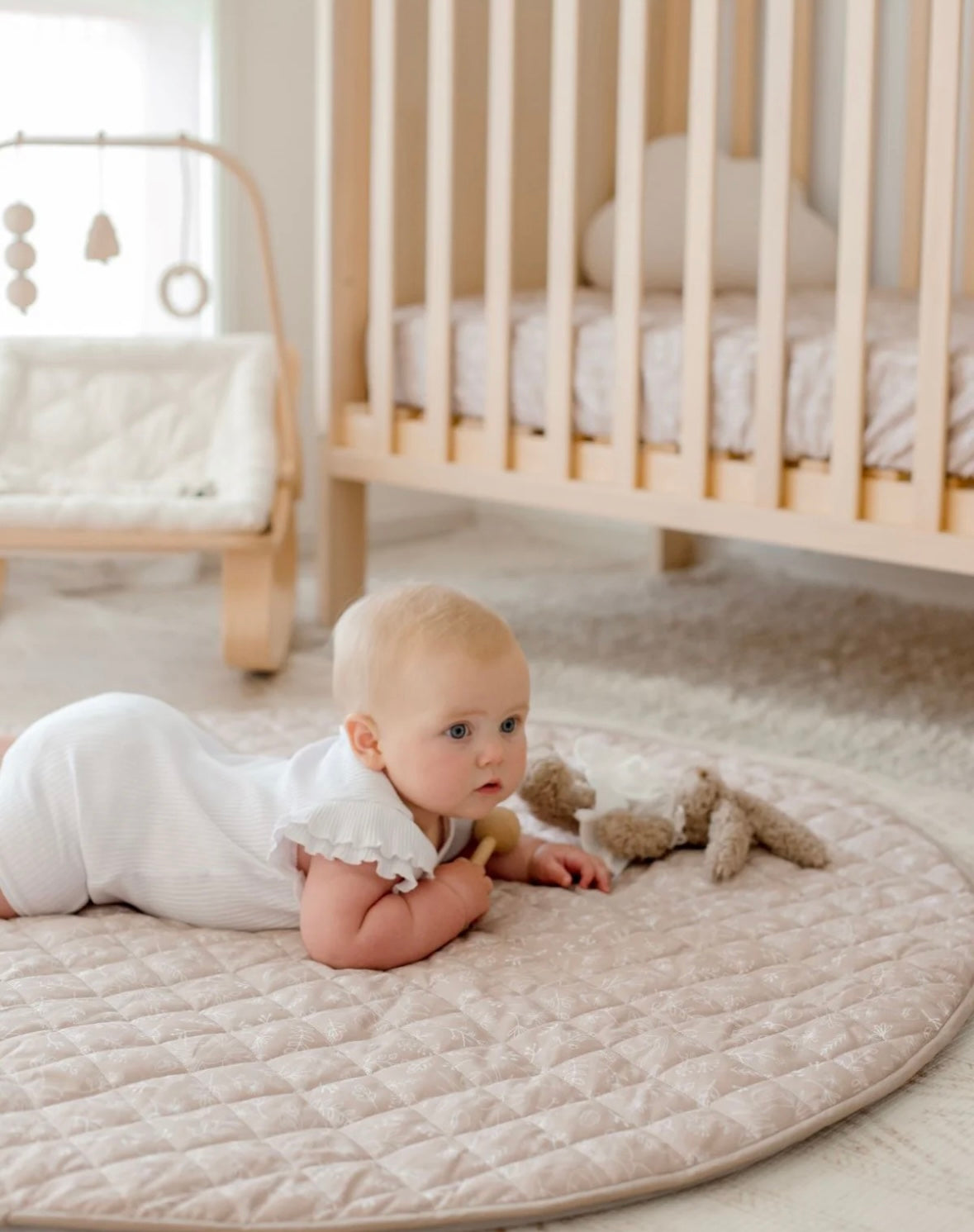 Bambella Designs / Waterproof Padded Play Mat - Bee Kind