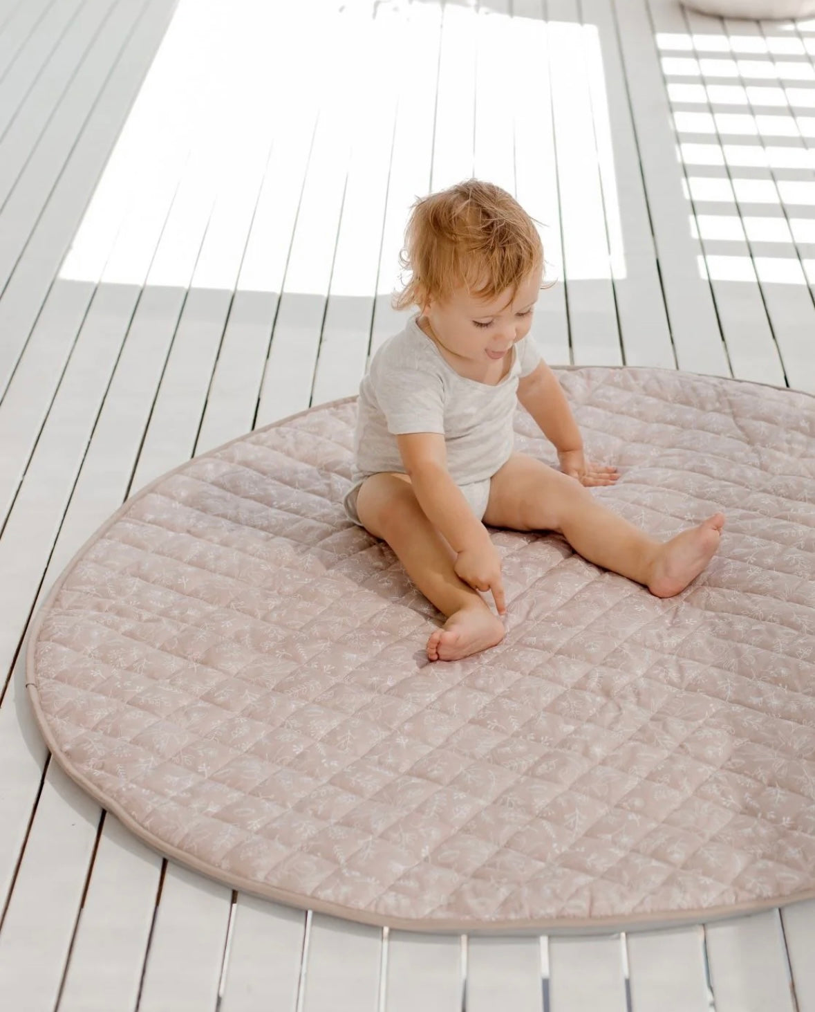 Bambella Designs / Waterproof Padded Play Mat - Bee Kind