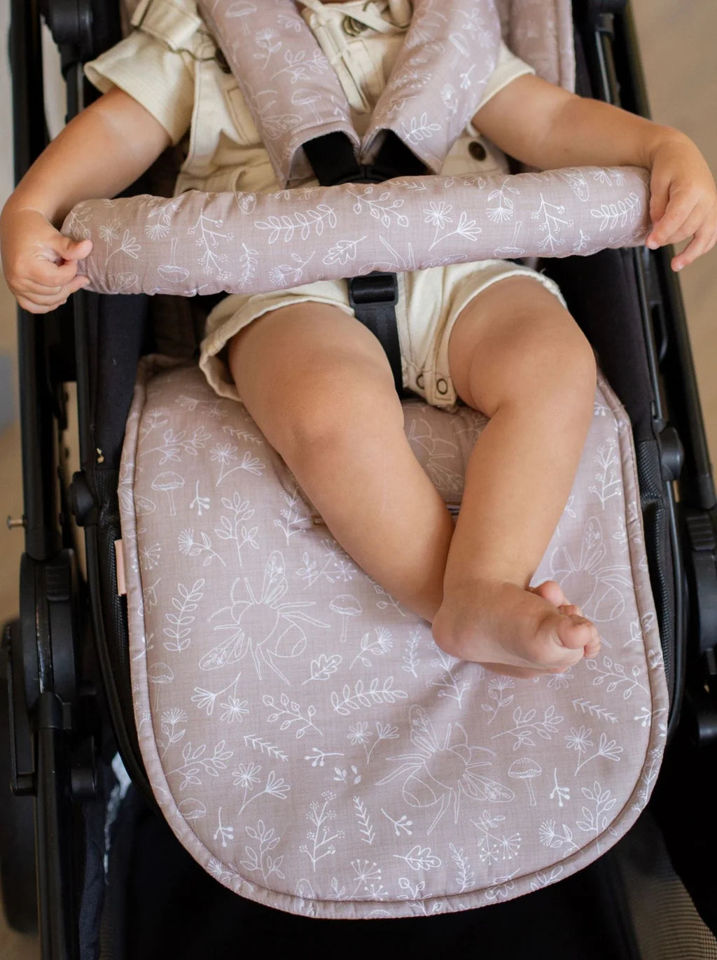Bambella Designs / Pram Liner - Bee Kind