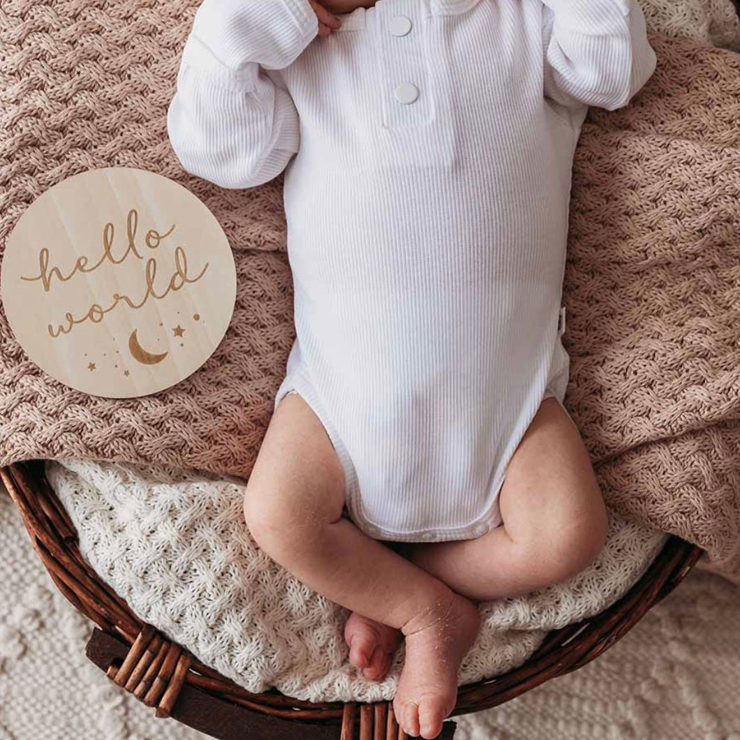 Snuggle Hunny / Long Sleeve Bodysuit - Milk