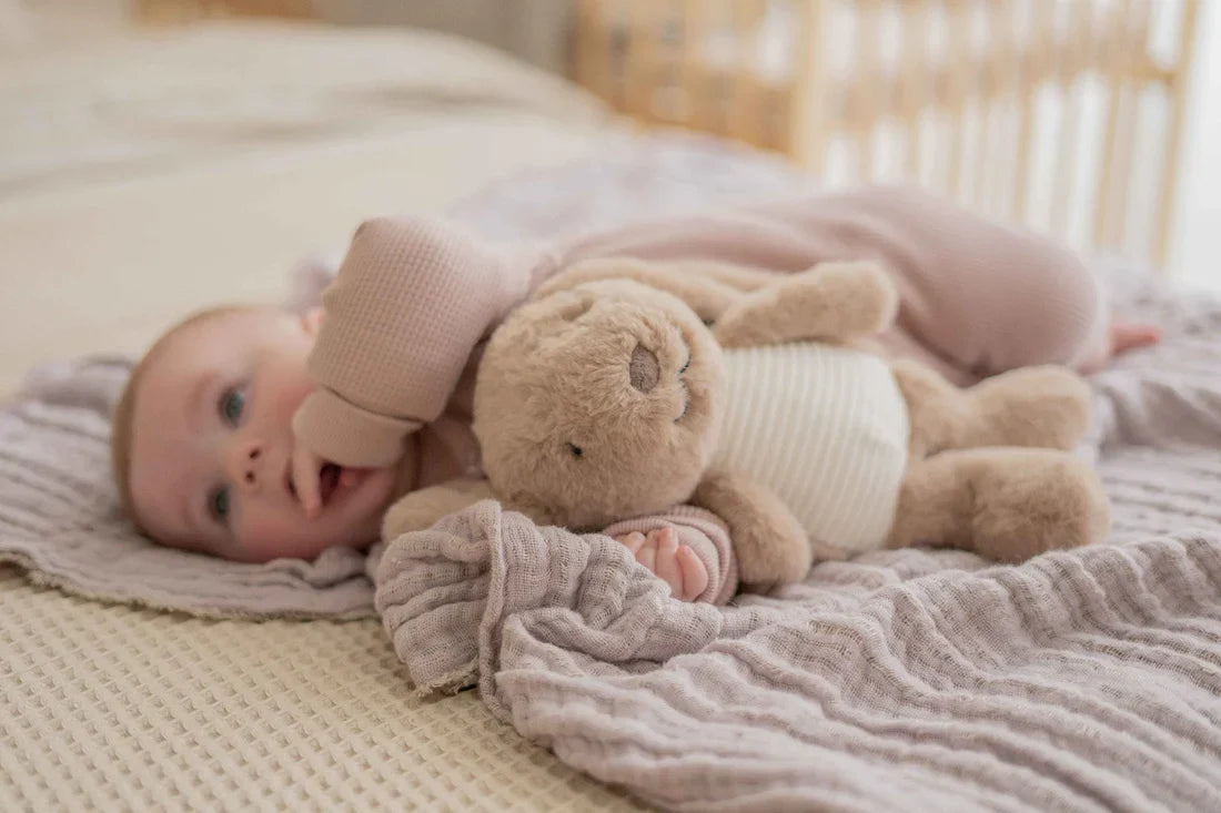 Heart Beat Comforter / Milo Rabbit