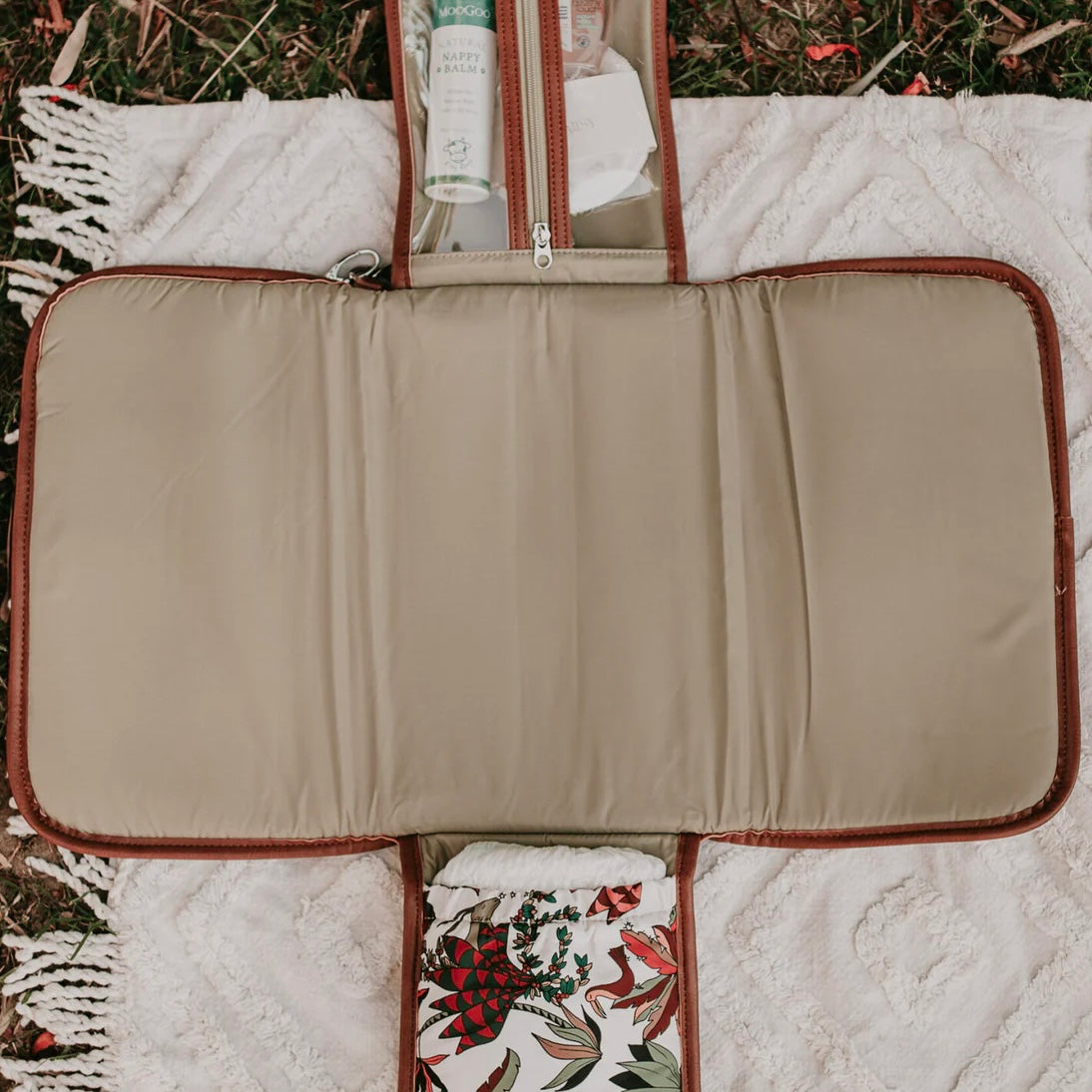 OiOi / Change Mat Clutch