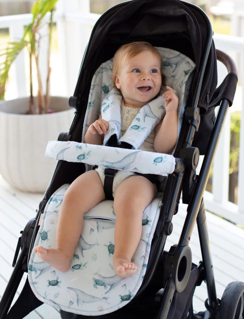 Bambella Designs / Pram Liner - Turtle Bay