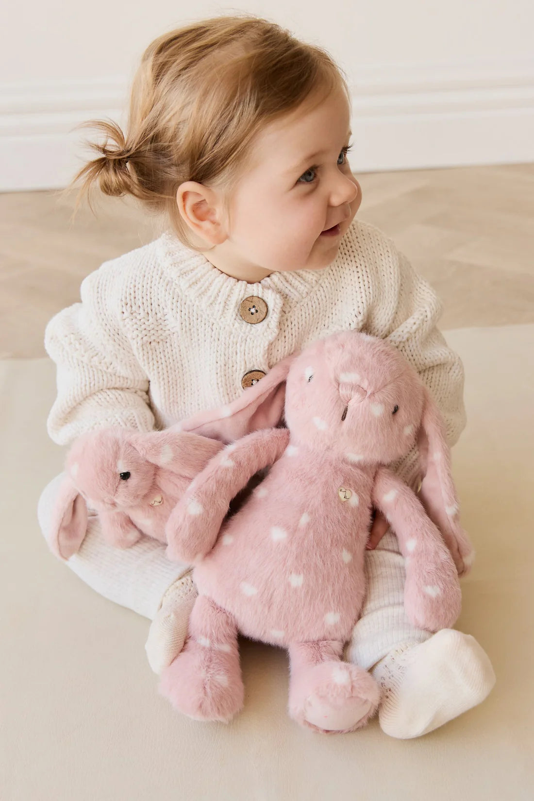 Jamie Kay / Snuggle Bunnies - 30cm Little Love Penelope