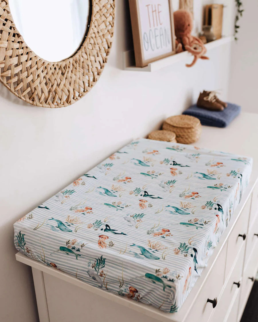 Snuggle Hunny / Fitted Bassinet Sheet - Whale