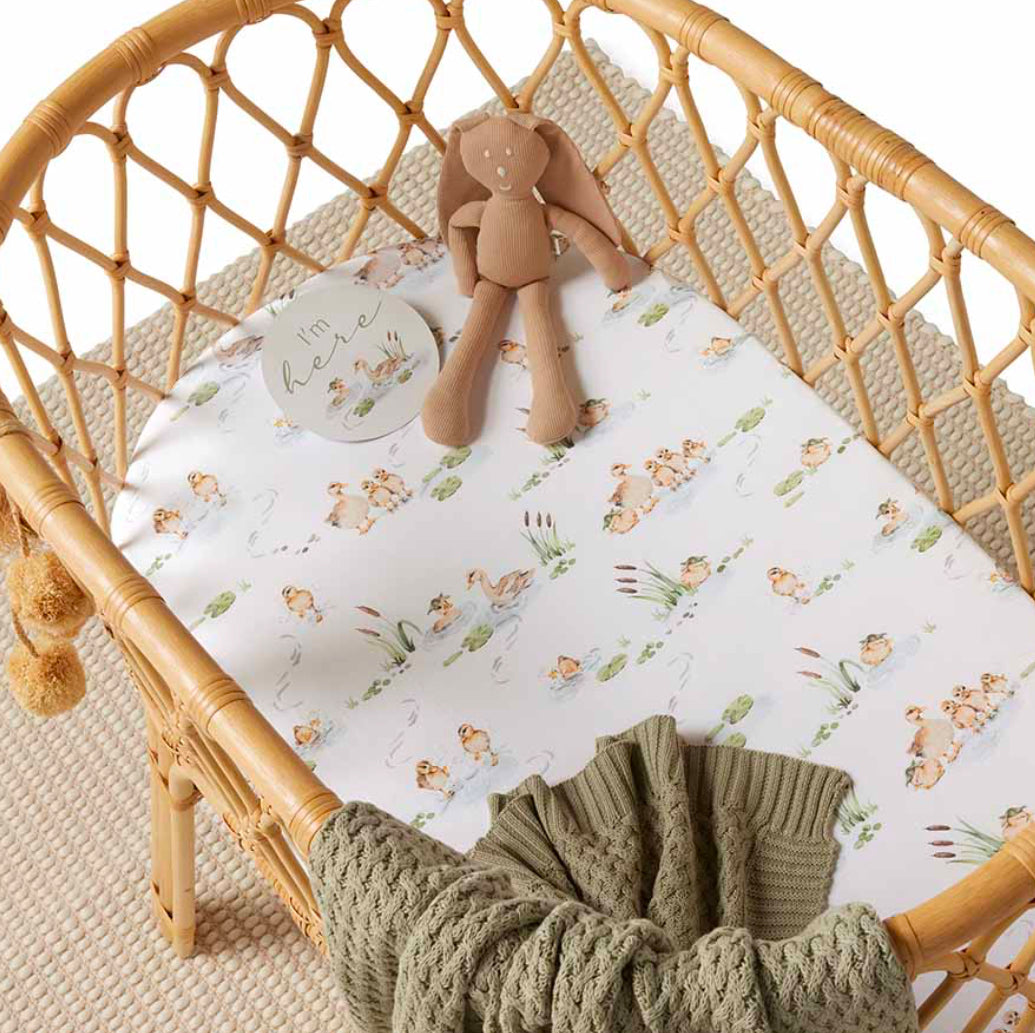 Snuggle Hunny / Fitted Bassinet Sheet - Duck Pond