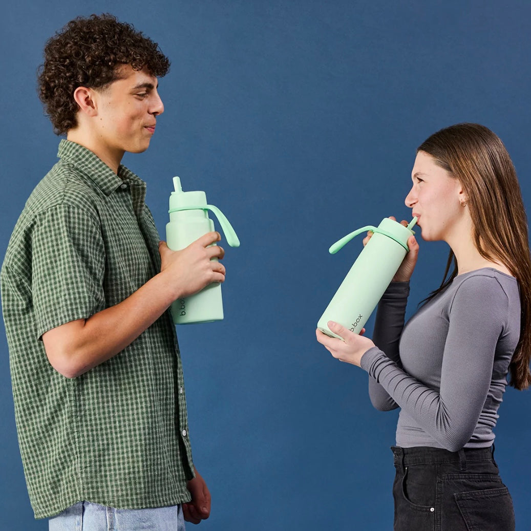 B.box / 690ml Insulated Flip Top Bottle