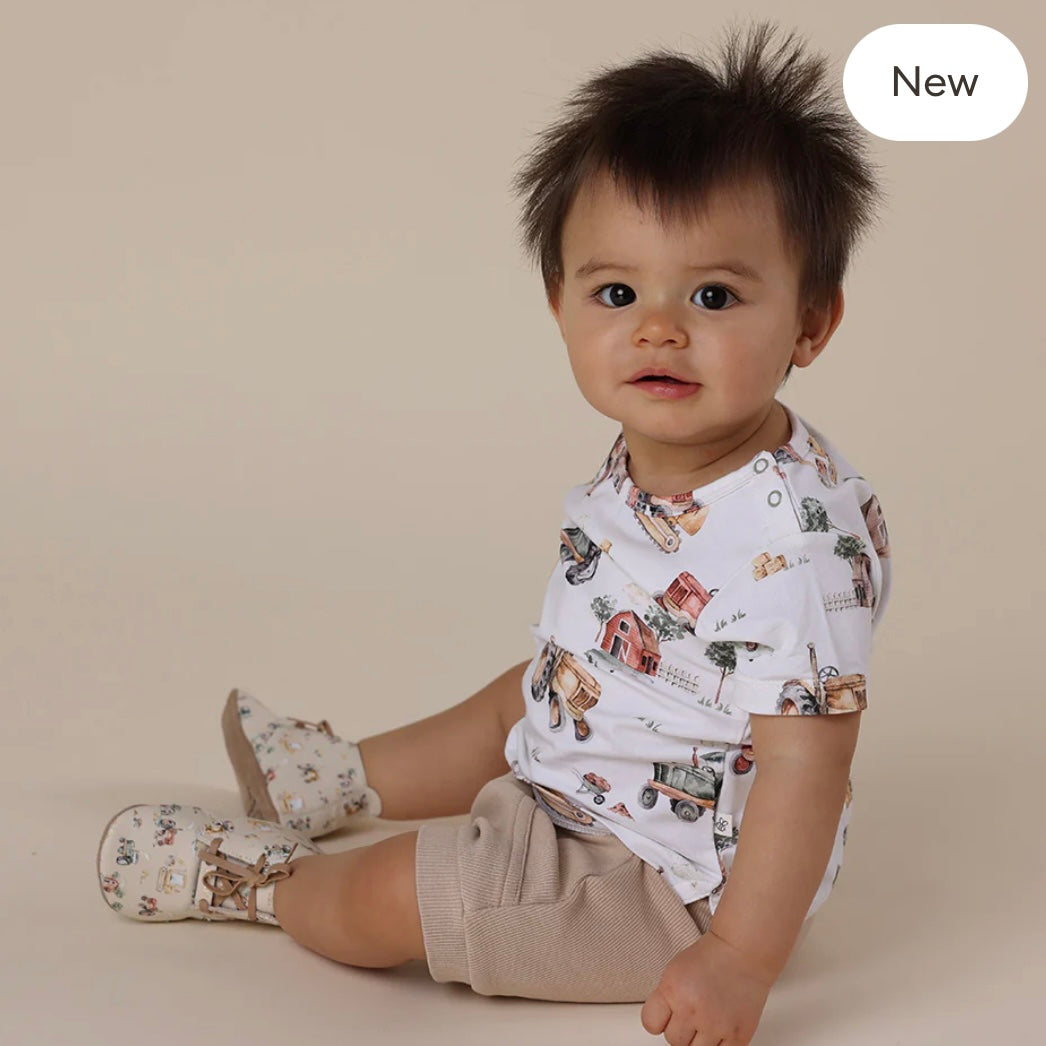 Snuggle Hunny X Bobux / Lace Up Shoes - Diggers & Tractors