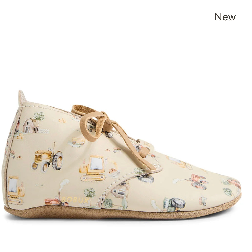 Snuggle Hunny X Bobux / Lace Up Shoes - Diggers & Tractors