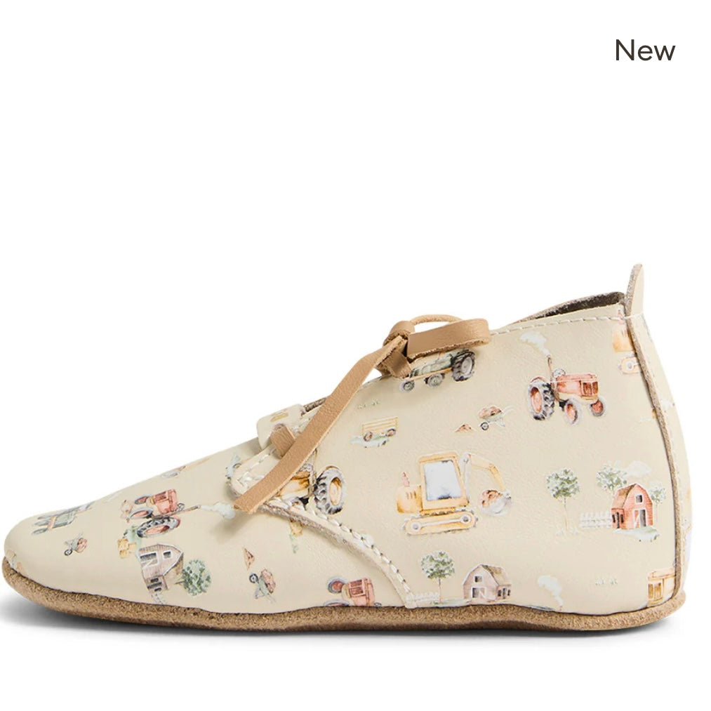 Snuggle Hunny X Bobux / Lace Up Shoes - Diggers & Tractors