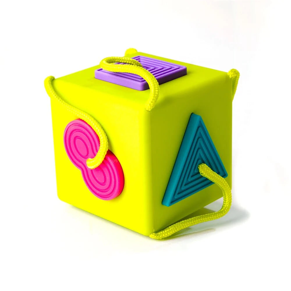 Fat Brain Toys / Oombee Cube