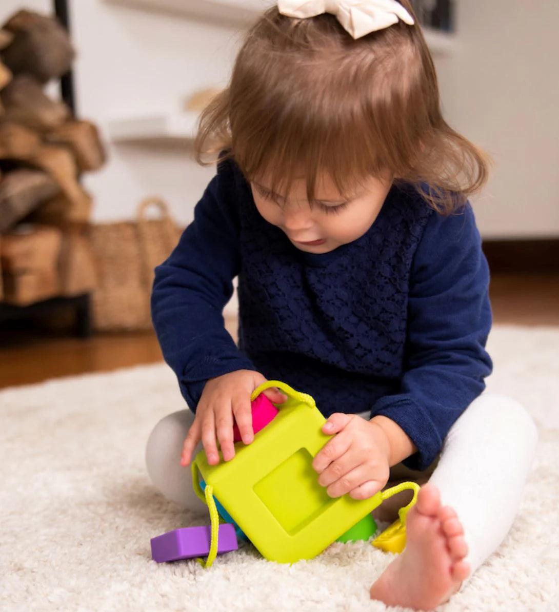 Fat Brain Toys / Oombee Cube